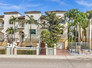 Building Photo - 10065 Bay Harbor Terrace