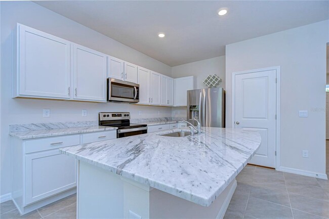 Building Photo - 11818 Davis Dr
