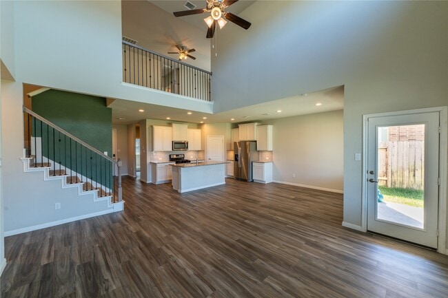 Building Photo - 1258 Sandstone Hls Dr