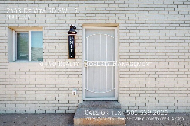 Foto del edificio - 2443 De Vita Rd SW