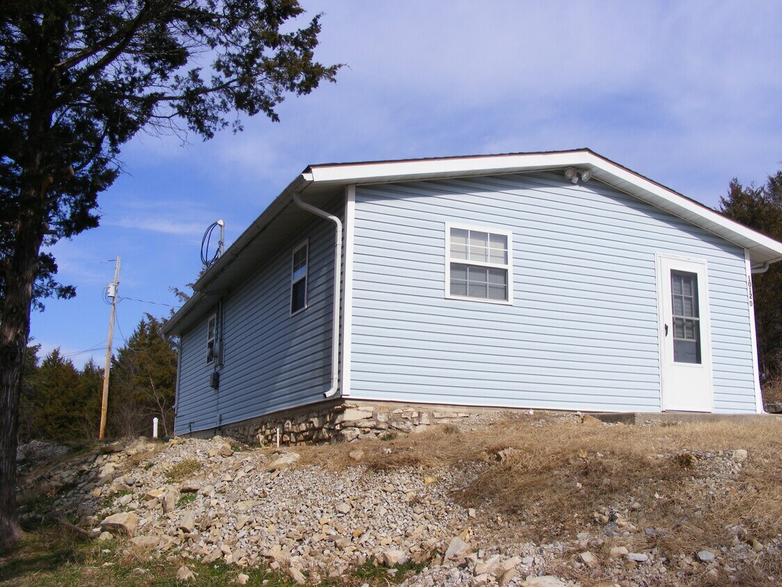 Primary Photo - 1012D State Hwy T