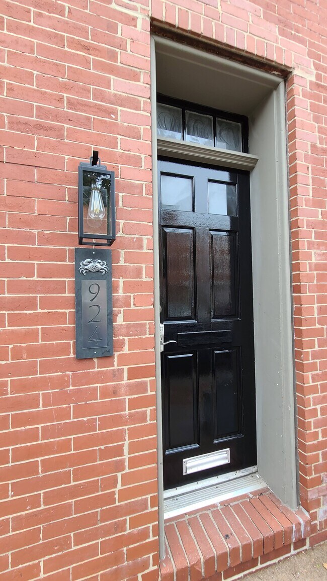 Front Door - 924 S Hanover St