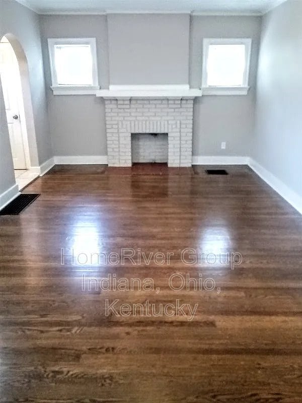 Foto del edificio - 1328 Wakefield Ave