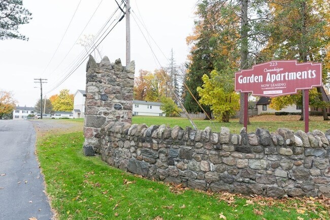 Building Photo - 223 Bristol St