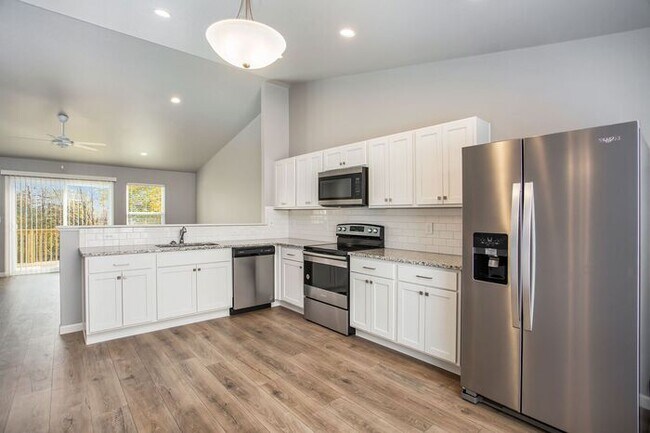 Building Photo - 7170 Heartwood Ct
