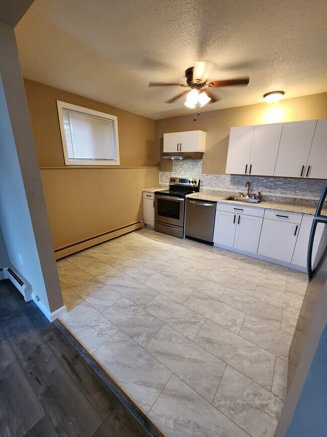 30 Mechanic St Unit A, Griswold, CT 06351 Apartments in Griswold, CT