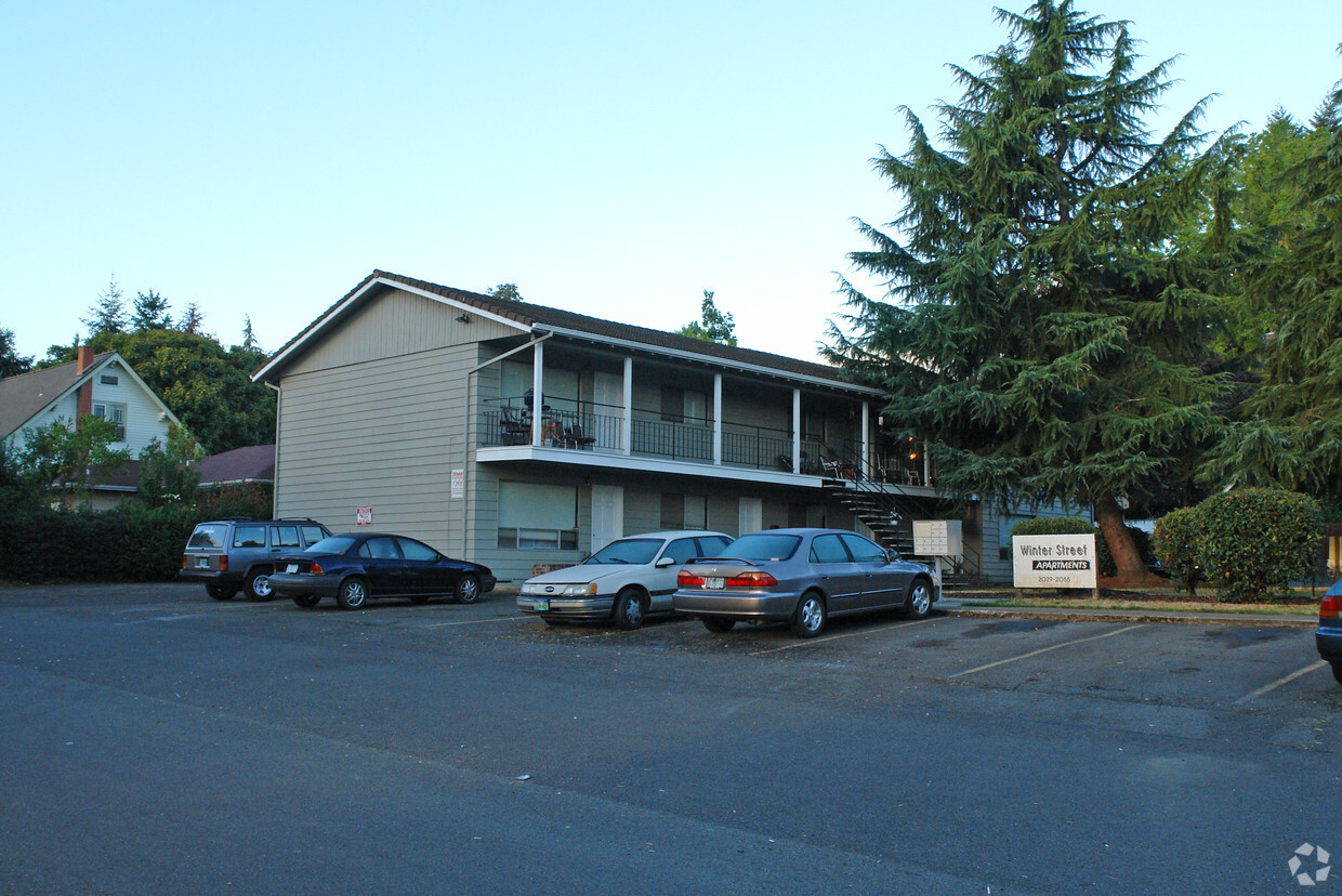 Building Photo - Winter Street Apartments