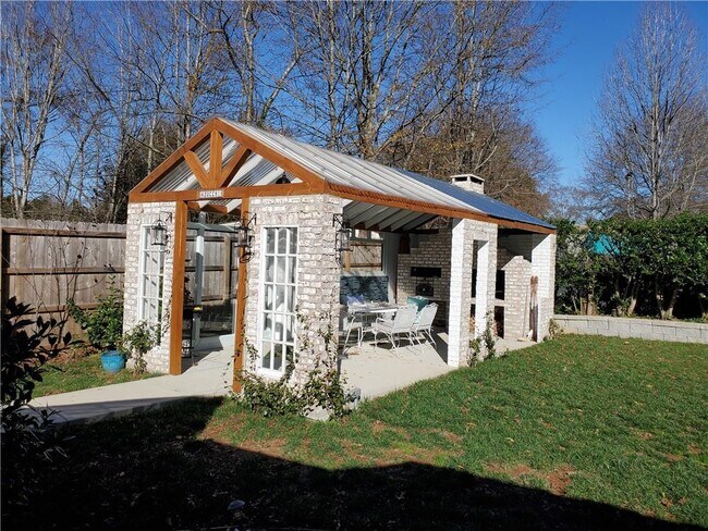 Building Photo - 3925 Glenaire Ct