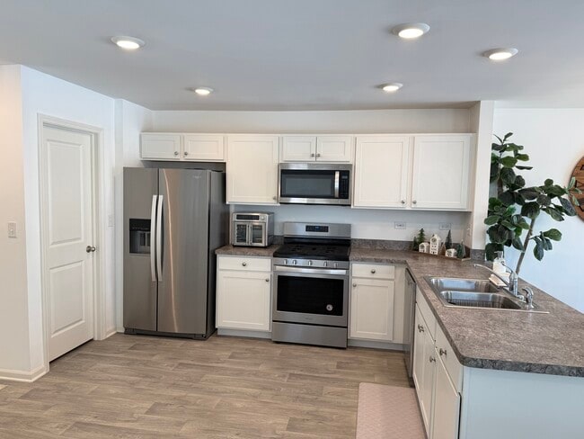 Foto del edificio - 2520 Alison Ave