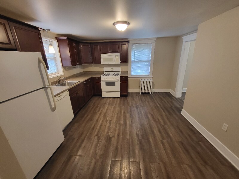 254 Woodbridge Ave Unit Apt 2, Woodbridge Township, NJ 07095 Room for