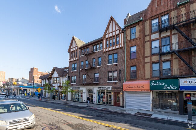 Building Photo - 71-09 Austin St