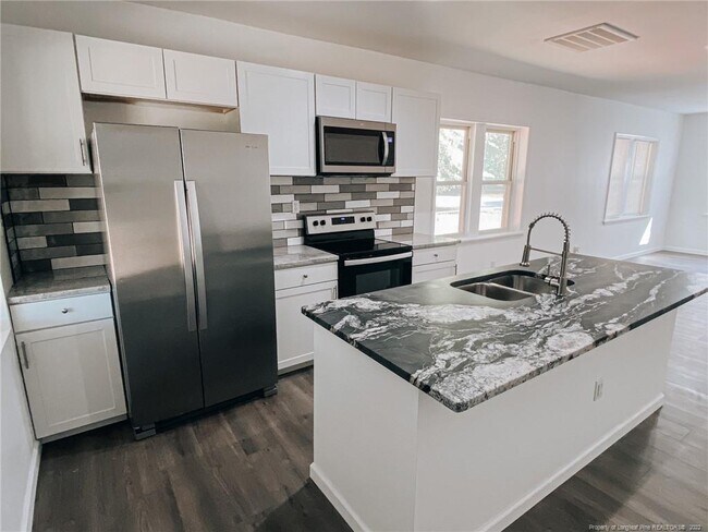 Building Photo - 308 Highland Ave