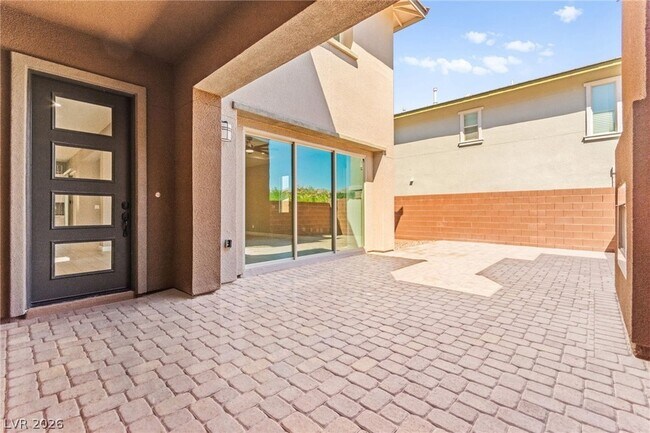 Building Photo - 10314 Apache Blue Ave