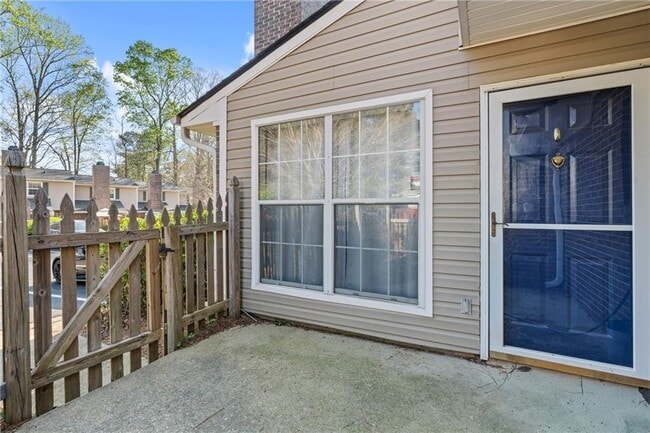 Foto del edificio - 547 Picketts Bend Cir