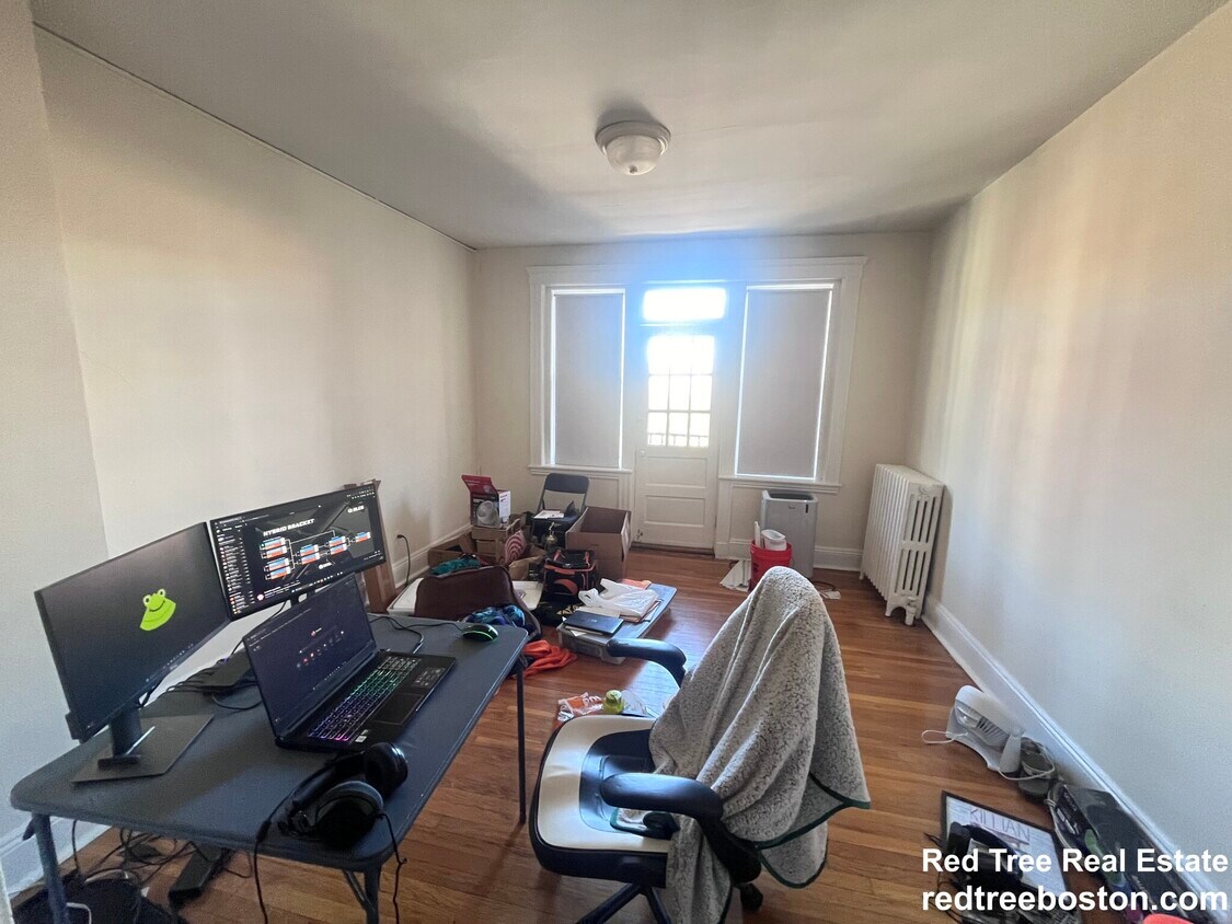 Foto principal - 127 Washington St