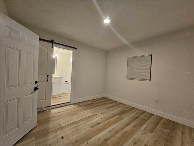 Foto del edificio - 8150 Sun Vista Way