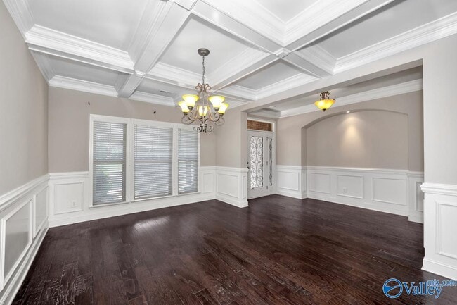 Building Photo - 206 Linmont St