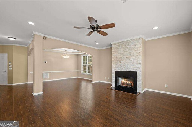 Foto del edificio - 6065 Hunter Hall Ct