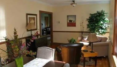 Building Photo - 40 Orchard Rd