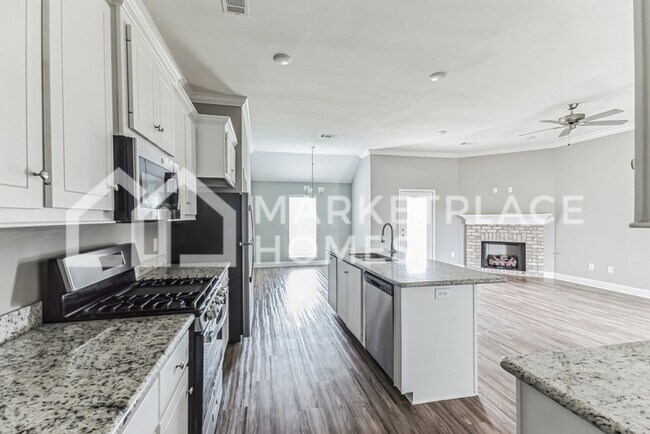 Foto del edificio - 701 Silver Bnd