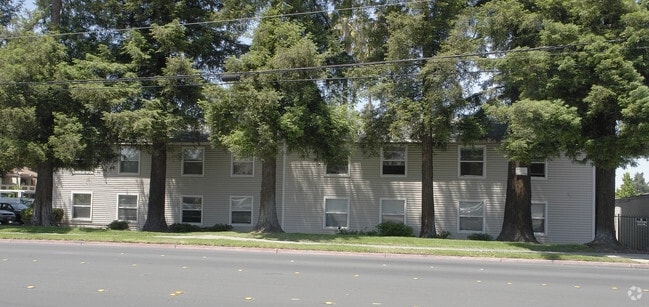 Building Photo - Monterrey Club Apartments