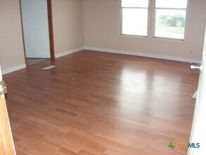 Building Photo - 106 GBRV Lp