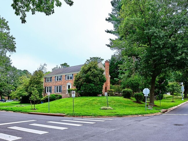 Building Photo - 9124 Copenhaver Dr