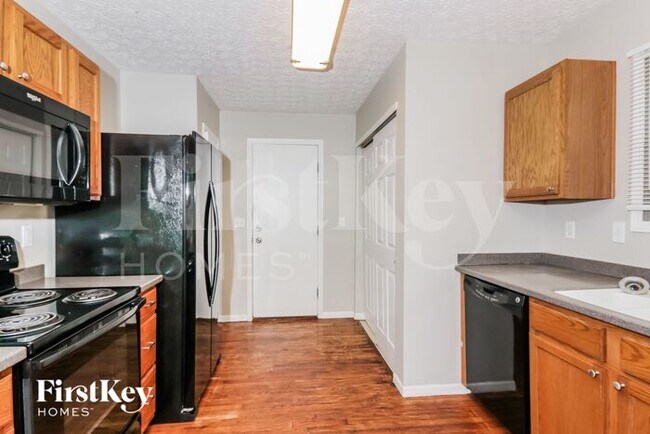 Foto del edificio - 3424 Brook Spring Dr
