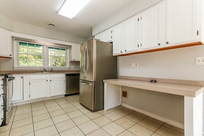 Building Photo - Beautiful 4 Bedroom in Myrtle Beach!