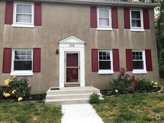 Building Photo - 216 Green Ave