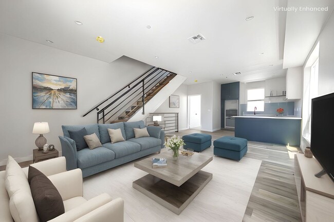 Foto del edificio - Luxury 4 Bedroom 3-Story Townhomes