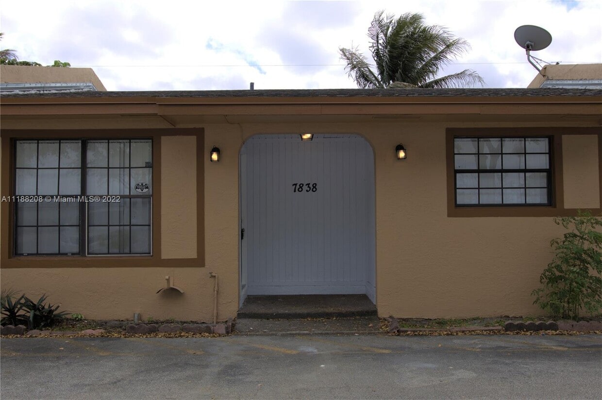7838 Pembroke Rd, Miramar, FL 33023 House for Rent in Miramar, FL