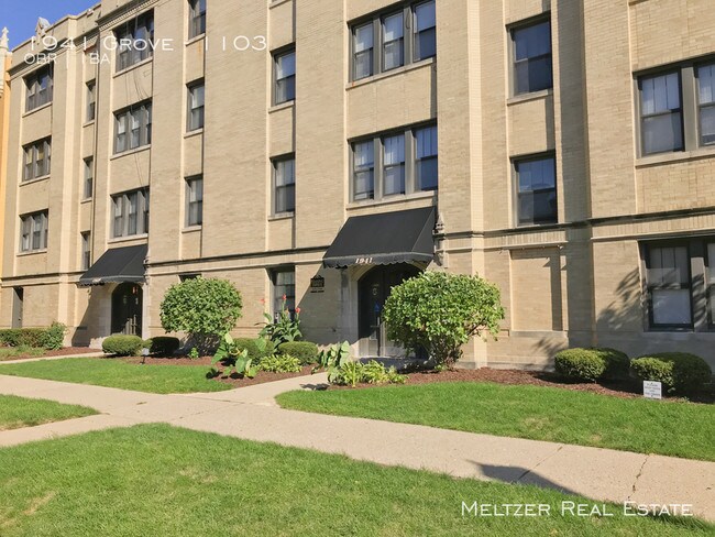 Building Photo - 1941 Grove Ave