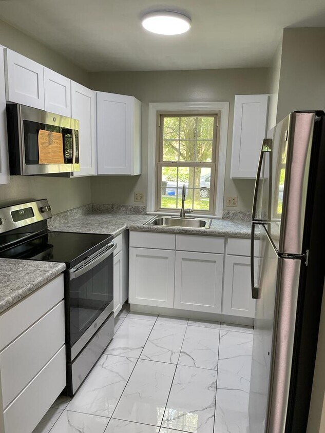 Primary Photo - 1617 Chadwick Cir