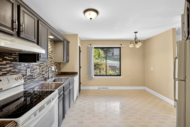 Foto del edificio - 5403 Doral Dr