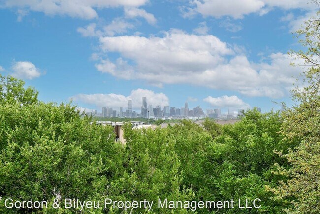 Building Photo - 3 br, 3.5 bath House - 2608 Del Curto #3