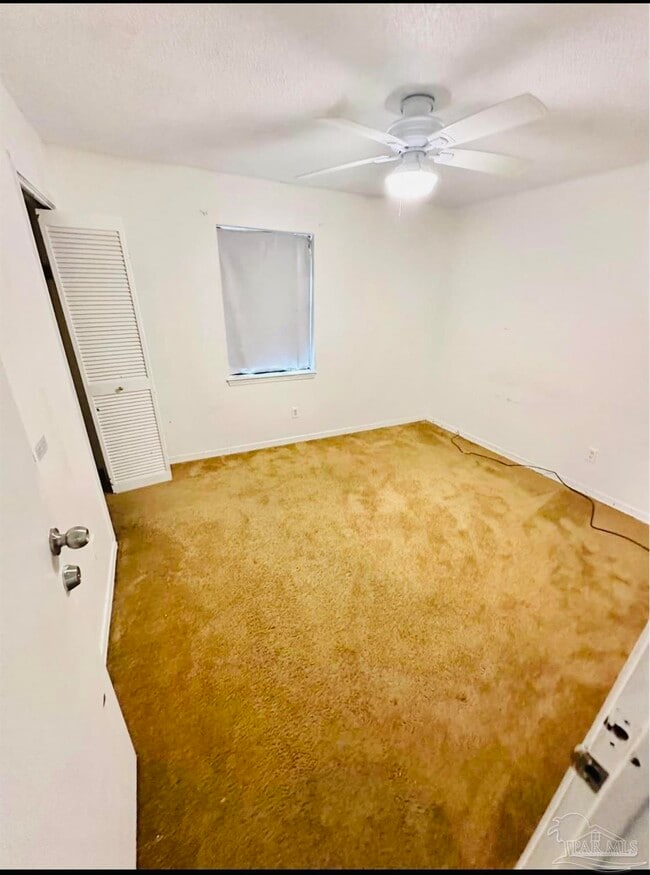 Building Photo - 8136 Stonebrook Dr