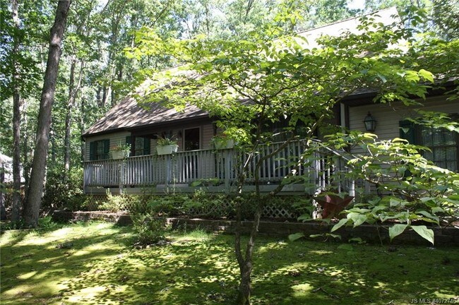 Foto del edificio - 24 Hidden Acres Dr