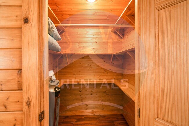 Foto del edificio - 107 Loveland Vis
