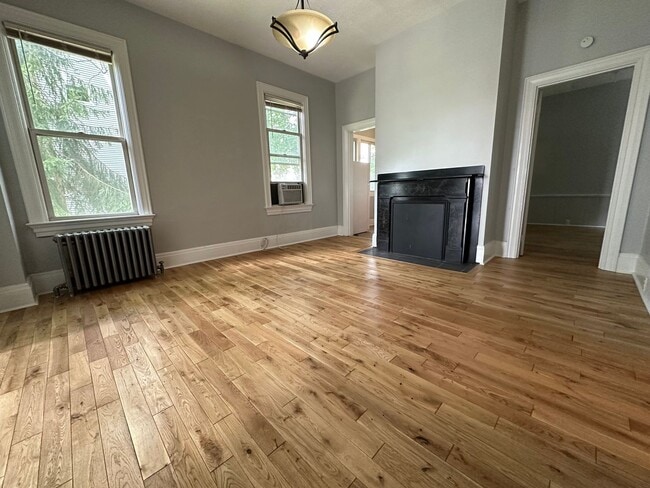 Building Photo - 355 Lehigh Ave