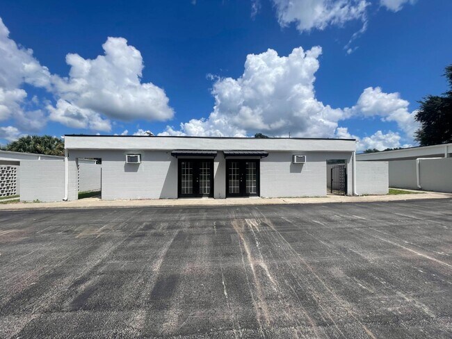 Foto del edificio - 807 S Moody Rd