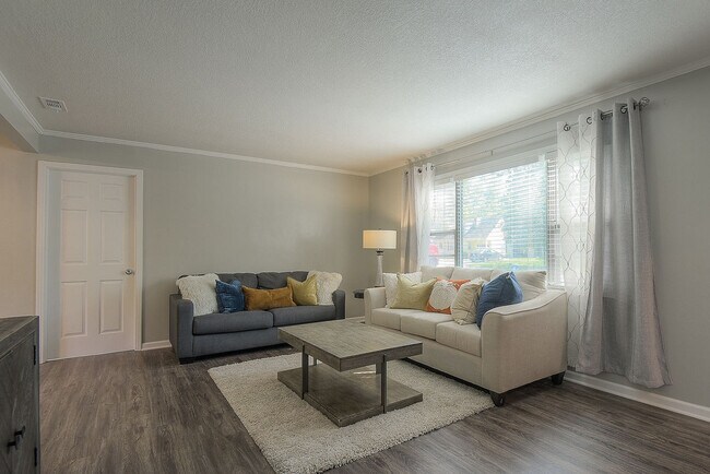 Foto del edificio - 2324 W 79th Terrace