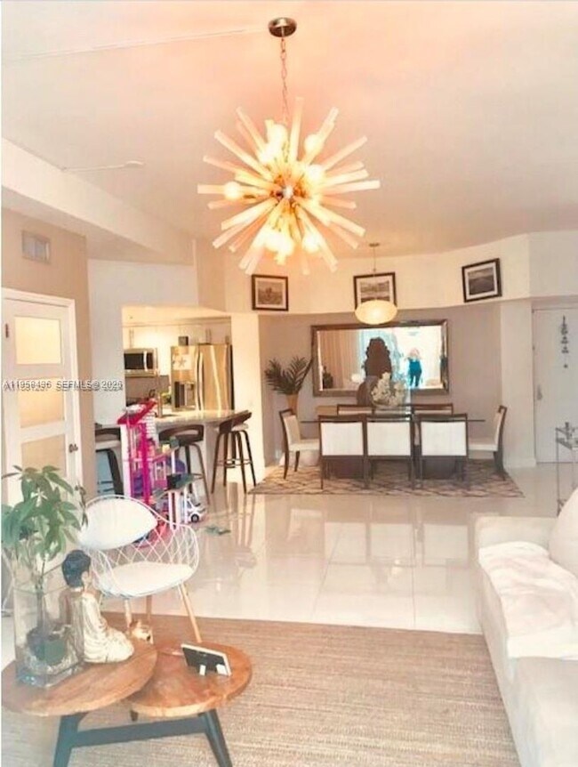 Foto del edificio - 701 Brickell Key Blvd