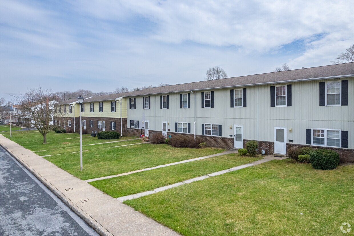 Foto principal - Modular Townhomes