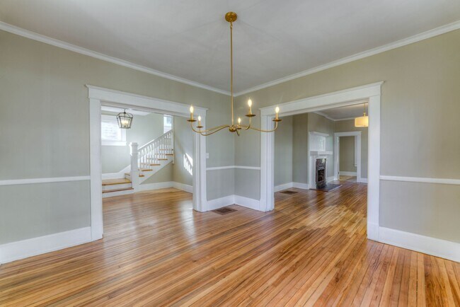 Building Photo - Rent greatly reduced plus 1/2 off first mo...