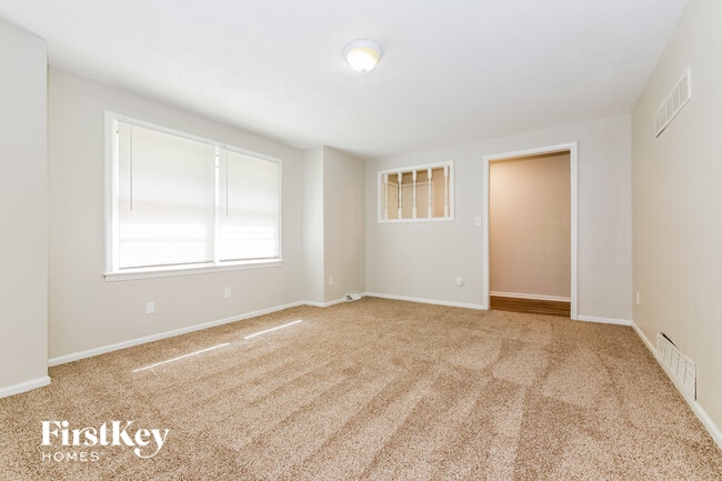 Foto del edificio - 6712 Manchester Ave