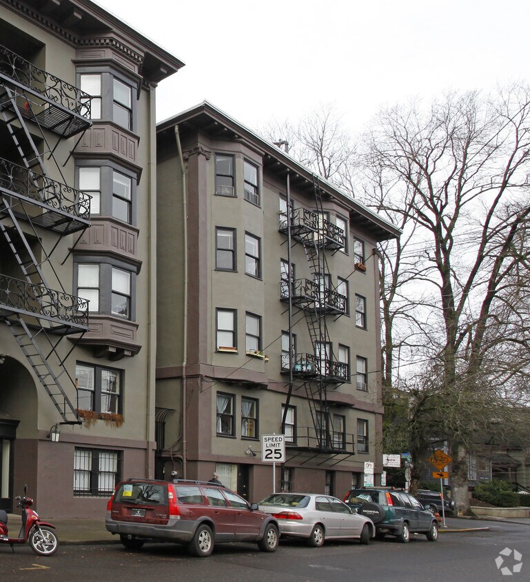 Foto del edificio - Chetopa Apartments