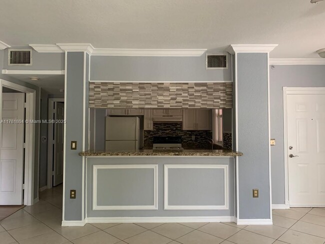 Building Photo - 6588 W Sample Rd