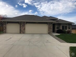 Building Photo - 3264 Arbor Dr