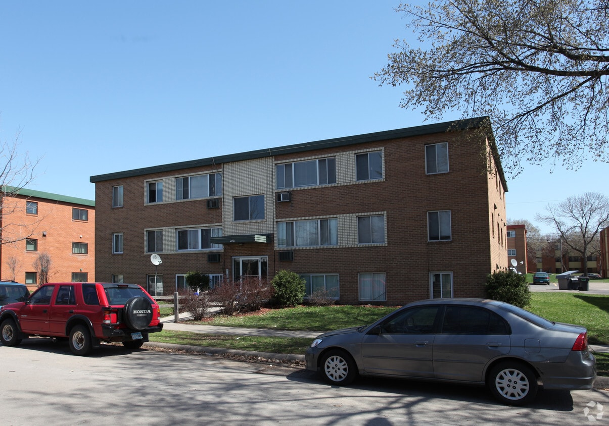 1823 Ulysses St NE, Minneapolis, MN 55418 Apartments in Minneapolis